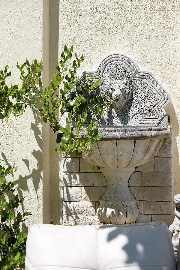 Masia del siglo XIV cerca de Barcelona Villa Alella