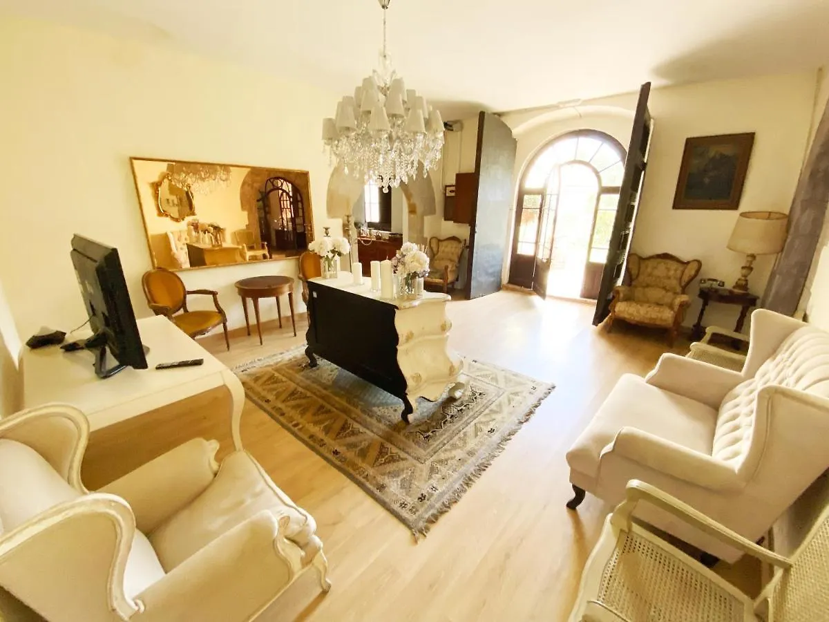 Сasa de vacaciones Masia del siglo XIV cerca de Barcelona Villa Alella